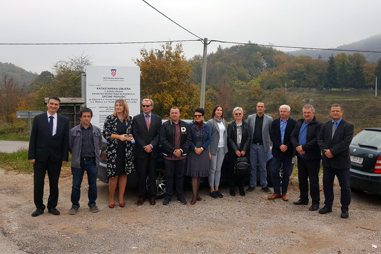 Slika /slike/Vijesti/Kosinj/sudionici NI Kosinj.jpg